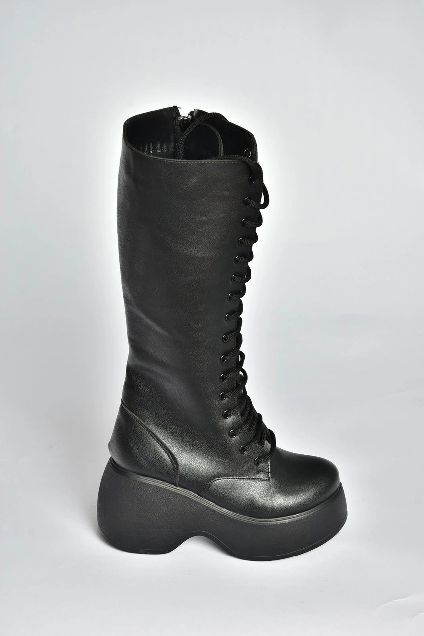 Fox Shoes V965307009 Siyah Dolgu Tabanlı Kadın Postal Çizme Siyah