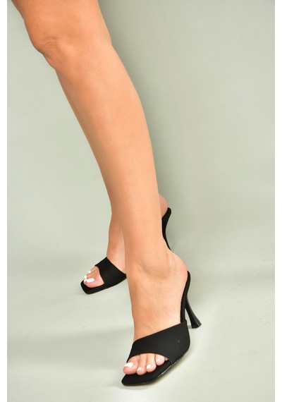 Fox Shoes U590149604 Siyah Kumaş Topuklu Kadın Terlik Siyah