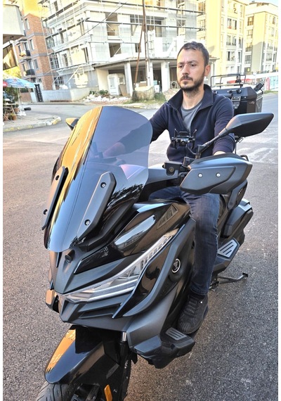 Motocam Voge Sr4 Ön Cam 2022-2026 Model 54cm Siyah Renkli 4mm