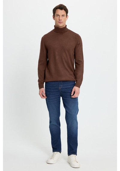 Tudors Erkek Slim Fit Dar Kesim Yumuşak Dokulu Tüylenmeyen Kahverengi Tam Balıkçı Yaka Triko Kazak-33110 Kahverengi