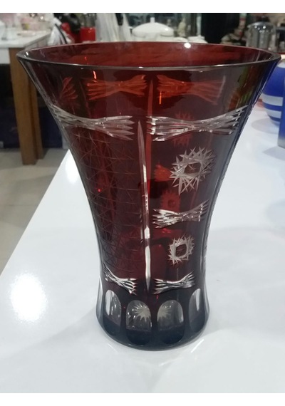 vazo kristal kesimli