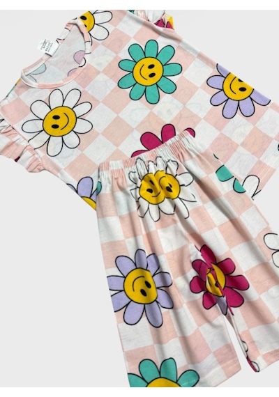 Aliş Kids Kız Çocuk Pamuklu Yavruağzı Papatya Çiçek Desenli Kısa Kollu Şortlu Yazlık Pijama Takımı Aliş Kids Kız Çocuk Pamuklu Yavruağzı Papatya Çiçek Desenli Kısa Kollu Şortlu Yazlık Pijama Takımı
