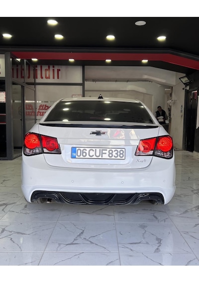 Chevrolet cruze arka tampon eki---fibersan tuning