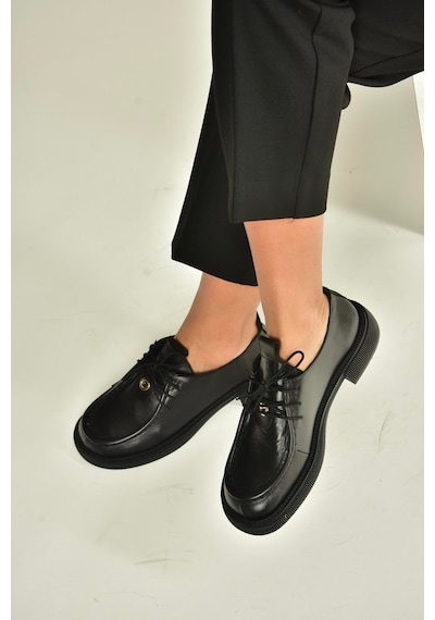 Fox Shoes V944085603 Siyah Hakiki Deri Bağcıklı Günlük Kadın Ayakkabı Siyah