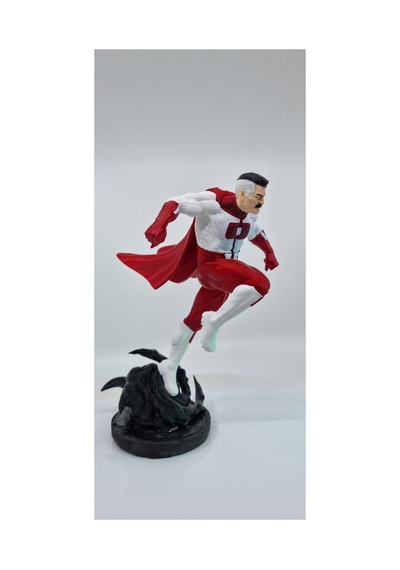 Omni-man Omni Man İnvincible 18 Cm Figür