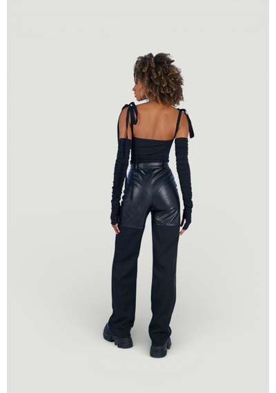 Holly Lolly Çıkarılabilir Kollu Fiyonk Bağlamalı Ribbon Bodysuit Siyah