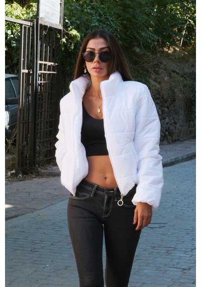 Keyifli Moda Kadın Beyaz Parlak Su İtici Dik Yaka Kısa Şişme Mont - 40 Beyaz