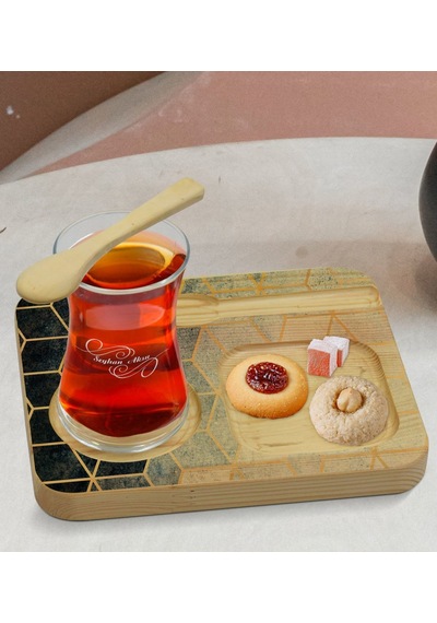 Kişiye Özel Doğal Ahşap Kaşıklı Sunum Tabağı Ve Heybeli Çay Bardağı Hediye Seti - Model 17