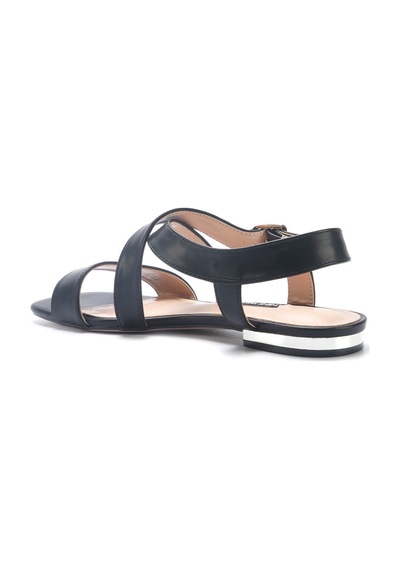 Nine West Etrına 5fx Siyah Kadın Düz Sandalet 000000000101928725 Siyah