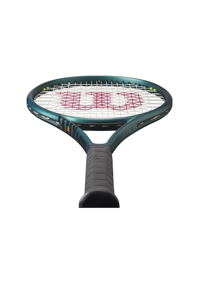 Wilson Blade 100 V9 Strung Performans Tenis Raketi - Kavrama Boyutu 2 - 4 1/4 İnç, Sensation İle Strung 16 Doğal Orta Aralıkta Gerilim