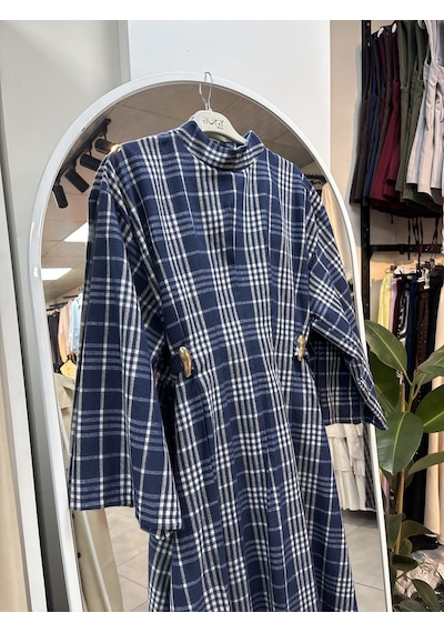 Nirva Butik Kadın Ekose Desenli Belden Oturtmalı Elbise Beyaz - Lacivert