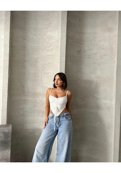 Önü Büzgülü Askılı Crop Beyaz
