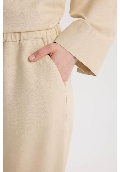 DeFacto Wide Leg Keten Karışımlı Geniş Paça Pantolon D8187AX25SPBG115 DeFacto Wide Leg Keten Karışımlı Geniş Paça Pantolon D8187AX25SPBG115