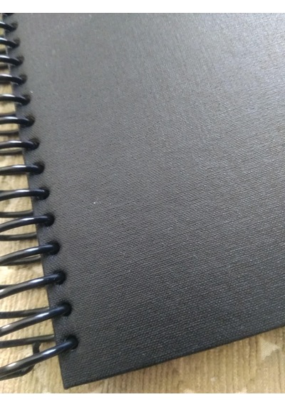 Siyah Yapraklı Defter A4 21 X 29,7 Cm Ve Beyaz Kalem, Black Sketch, 21x29,7