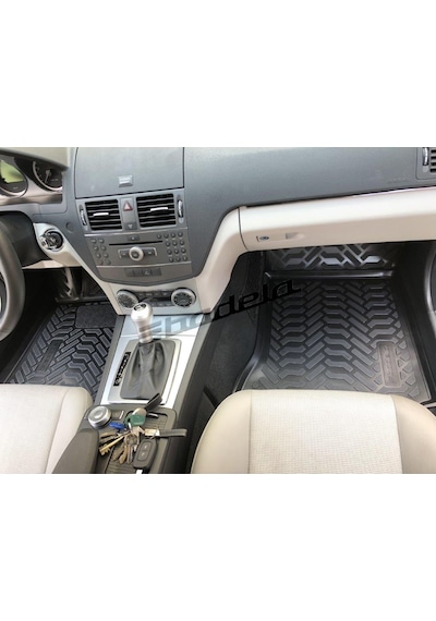 Mercedes C Serisi Paspası Mercedes C Serisi W204 Havuzlu Paspası