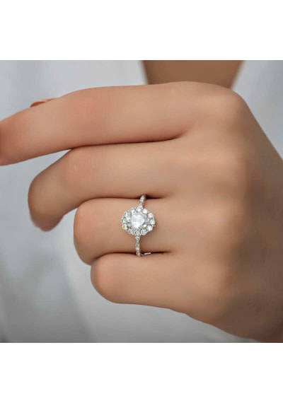 Gümüş Beyaz Oval Taşlı Kadın Yüzük (551188107)
