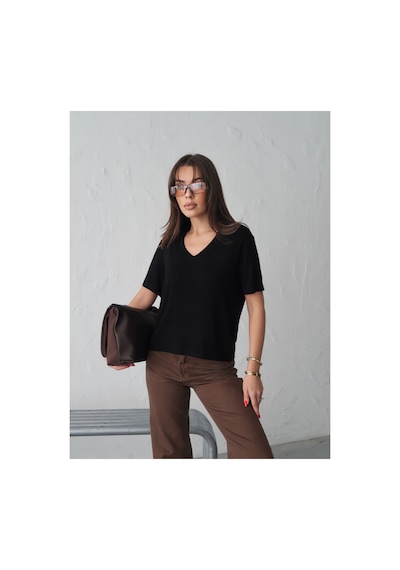 Paw Garage Kadın Pea Buzzy Kumaş V Yaka Salaş Bluz - 50 Bedene Kadar Uyumlu 48 - 50 Sıyah Pwg0200820 SIYAH Paw Garage Kadın Pea Buzzy Kumaş V Yaka Salaş Bluz - 50 Bedene Kadar Uyumlu 48 - 50 Sıyah Pwg0200820 SIYAH