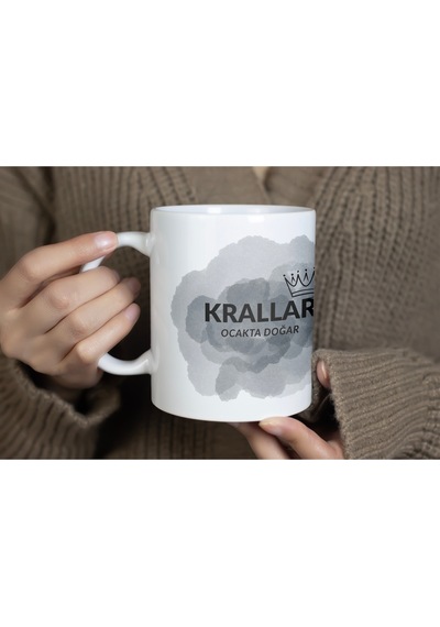 Krallar Ocakta Doğar Gri Sis Ve Taç Desenli Kupa Bardak - Erkeklere Özel Doğum Günü Hediyesi Beyaz