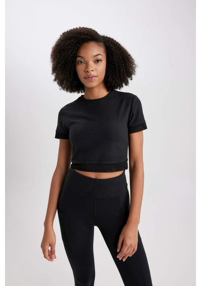 DeFactoFit Crop Bisiklet Yaka Sporcu Kısa Kollu Kadın Tişört - Siyah A2505AX23AUBK81
