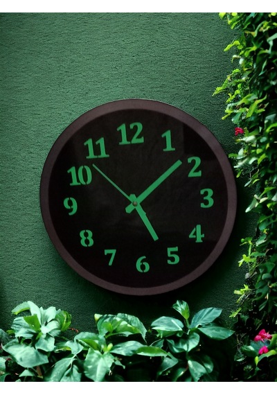 Fosforlu Gece Karanlıkta Parlayan Metal Duvar Saati Çap 30 Cm Siyah