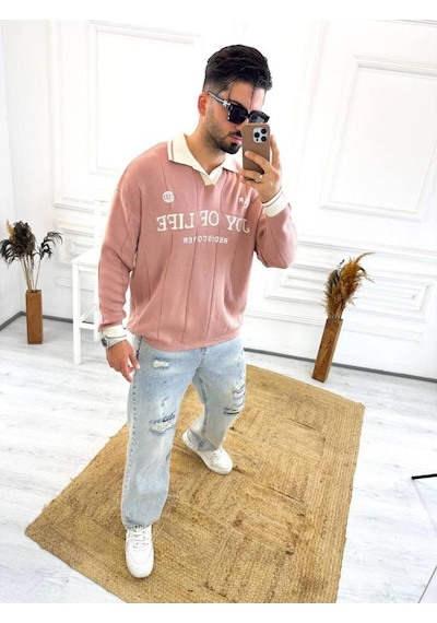 Kazak Oversize Polo Yaka Desenli Triko Yumuşak Dokulu Tüylenmez Salaş Nakış Detaylı Sweatshirt Ekru Kazak Oversize Polo Yaka Desenli Triko Yumuşak Dokulu Tüylenmez Salaş Nakış Detaylı Sweatshirt Ekru
