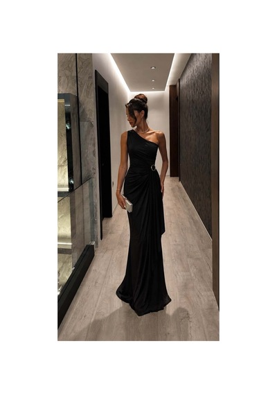 DefyModa Kadın Modern Stil Tek Omuz Kemerli Maxi Abiye Elbise Siyah
