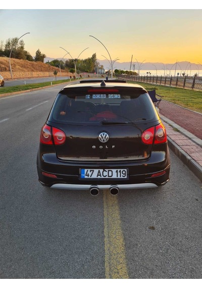 Volkswagen Golf 5 Uyumlu R32 Arka Ek Plastik