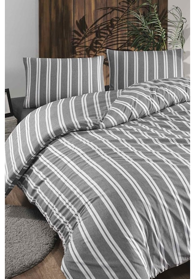 Ely Parker Battal Kişilik Nevresim Takımı (200x200 Lastikli Çarşaf+Yorgan Kılıfı+Y.Kılıfı) Çizgili Siyah 200 x 200 Siyah