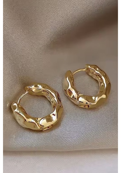 Kadın Küpe Dokulu Tasarım Minimal Modern Kararmaz Halka Küpe Altın