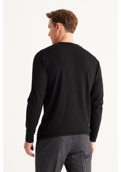 AC&Co / Altınyıldız Classics Standart Fit Normal Kesim Erkek Bisiklet Yaka Triko Siyah 4A4923100006SYHM Siyah AC&Co / Altınyıldız Classics Standart Fit Normal Kesim Erkek Bisiklet Yaka Triko Siyah 4A4923100006SYHM Siyah