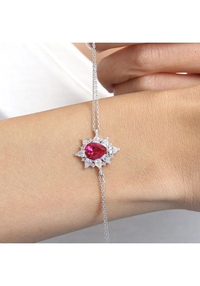 Mia Vento Effective Diamond Londra Tutkusu Sentetik Yakut Taşlı Gümüş Bileklik