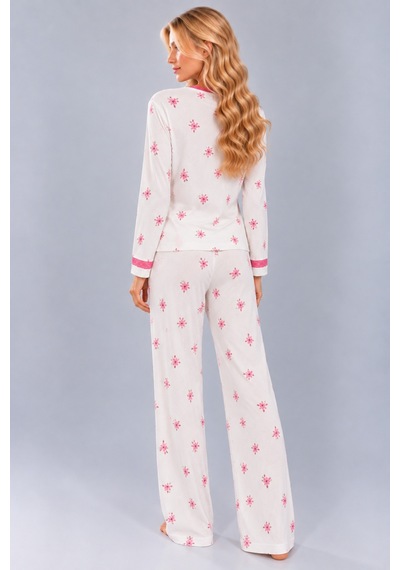 Pijamask Kadın Çiçek Ve Kelebek Desenli V Yaka Düğmeli Uzun Kollu Kaşkorse Pijama Takımı Beyaz Pijamask Kadın Çiçek Ve Kelebek Desenli V Yaka Düğmeli Uzun Kollu Kaşkorse Pijama Takımı Beyaz