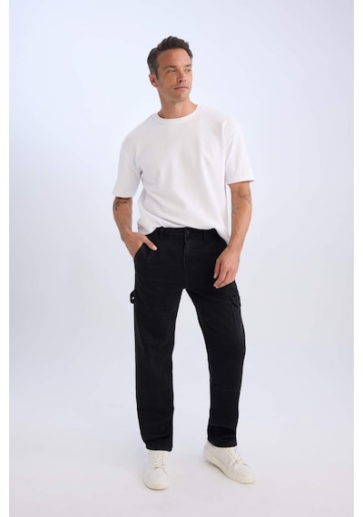 DeFacto %100 Pamuk Relax Fit Rahat Kalıp Normal Bel Geniş Paça Kargo Cepli Siyah Jean Pantolon E3435AX25SPNM40