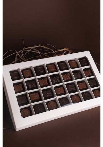 Moon Chocolat Special Handmade Dolgulu Çikolatae 28'li