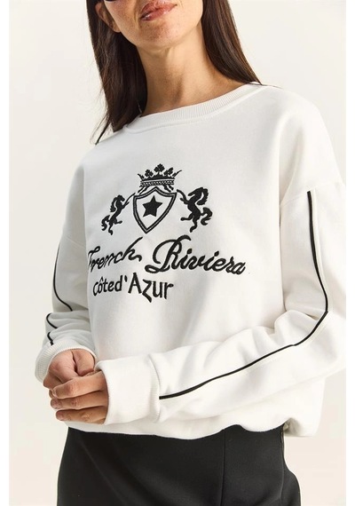Mevese Kadın Nakış İşlemeli Bisiklet Yaka Sweatshirt - Üç İplik Şardonlu Sıcak Tutan Üst - Ekru Mevese Kadın Nakış İşlemeli Bisiklet Yaka Sweatshirt - Üç İplik Şardonlu Sıcak Tutan Üst - Ekru