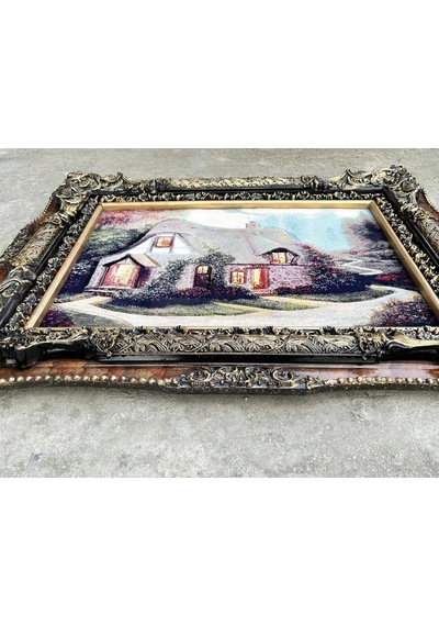 Hobbit Evi Adlı İran Tebriz Halı Tablo 94x75cm - Duvar Halı Kilim Tablo
