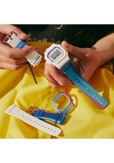 Casio Dwe-5600pr-2dr Kol Saati