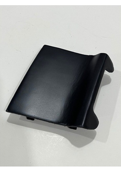 Audi A3 2009-2013 Uyumlu Arka Tampon Çeki Demiri Kapağı