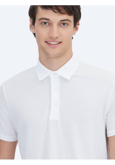 Kip Beyaz Desenli Polo Yaka T-shirt