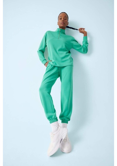 DeFactoFit Sporcu Jogger İnce Eşofman Altı Standart Fit Modal Çift Cepli Basic Düz B1794AX25SPGN268