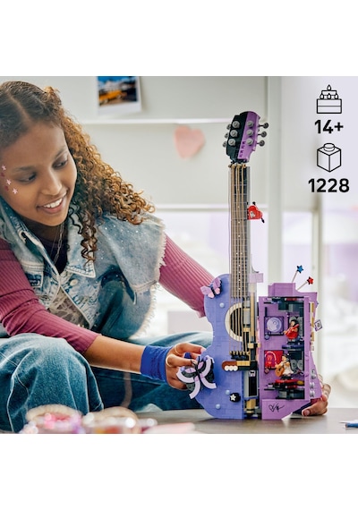 LEGO® Editions Olivia Rodrigo’nun İki Renkli Gitarı 43031 - 14 Yaş ve Üzeri için Minifigür İçeren Oyuncak Yapım Seti (1228 Parça)