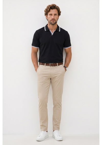 Tudors Erkek Slim Fit Dar Kesim %100 Pamuklu Çizgili Detaylı V Yaka Siyah Polo Yaka Tişört-51594 Tudors Erkek Slim Fit Dar Kesim %100 Pamuklu Çizgili Detaylı V Yaka Siyah Polo Yaka Tişört-51594