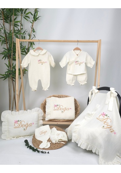 Gros Shop Müslin Yeni Doğan 4katlı Organik %100pamuk Kişiye Özgü Nakışlı Hastane Çıkış Seti Çiçekli Model-1 Ekru-1
