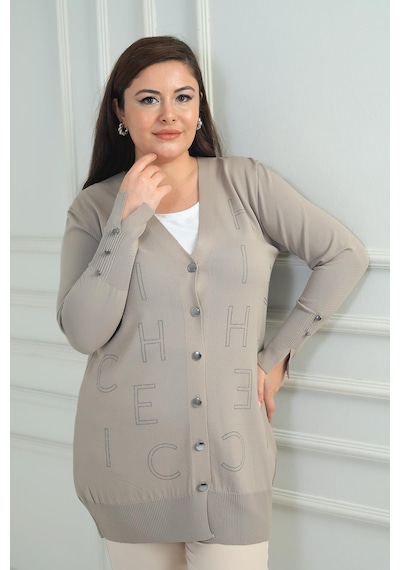 By Saygı Kadın Kolları Düğme Detaylı Taş Harf Baskılı Soğuk İplik Büyük Beden Hırka-41813 Vizon By Saygı Kadın Kolları Düğme Detaylı Taş Harf Baskılı Soğuk İplik Büyük Beden Hırka-41813 Vizon