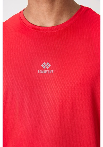 Tommy Life Kırmızı Polyester Dokulu İnce Esnek Standart Fit Erkek Performans T-shirt - 88387 001