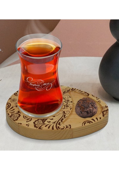 Kişiye Özel Retro Motif Tasarımlı Doğal Ahşap Tabaklı Heybeli Çay Bardağı Sunum Seti Model 3 Çok Renkli
