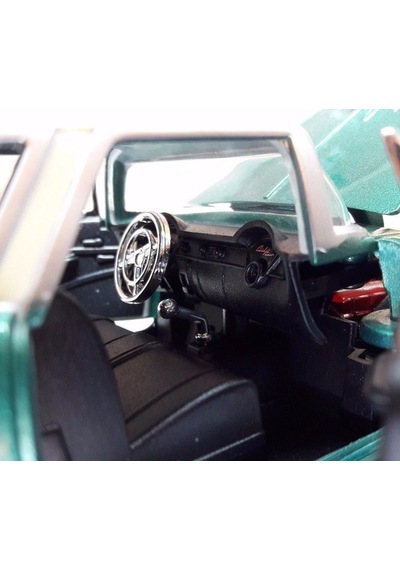 Motormax 1955 Chevrolet Bel Air Nomad 1/24 Yeşil Model Araba