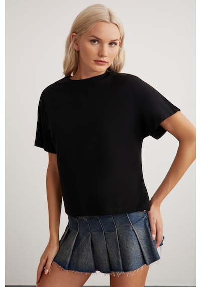 Grimelange Lottıe Kadın %100 Organik Pamuklu Regular Kalıp Bisiklet Yaka Basic Kısa Kollu Siyah T-shirt