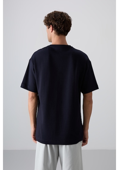 Tommy Life Lacivert Pamuklu Kalın Yumuşak Dokulu Oversize Fit Baskılı Erkek T-shirt - 88325 Lacivert Tommy Life Lacivert Pamuklu Kalın Yumuşak Dokulu Oversize Fit Baskılı Erkek T-shirt - 88325 Lacivert