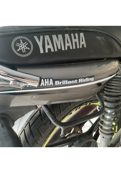 Yamaha Ybr 2004 Sticker Set